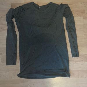 size 6 grey/green lily long sleeve